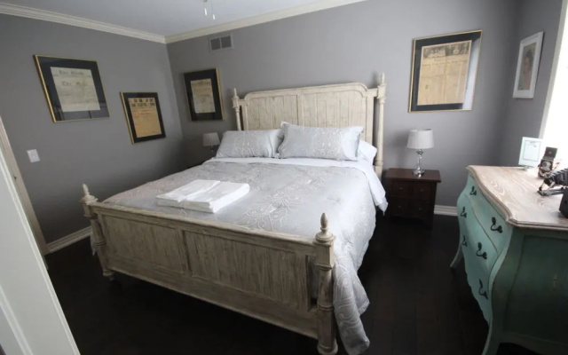 Blueberry Gate Bed & Breakfast