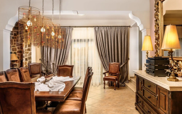 Villa Golden Crest