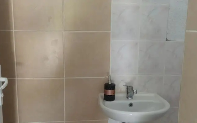 Salda Gölü Kumsalda Apart Pansiyon