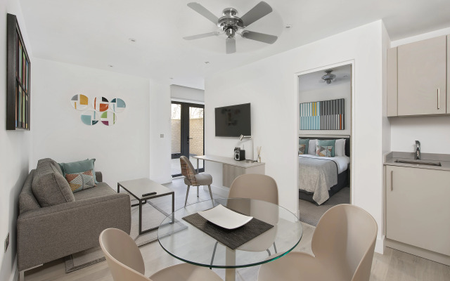 Q Square by Supercity Aparthotels
