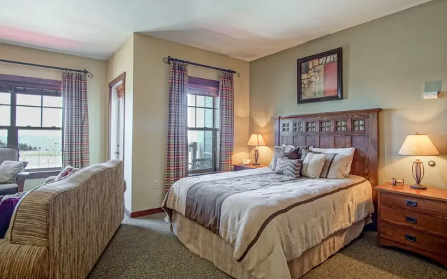 Soaring Eagle 315, Cozy Studio