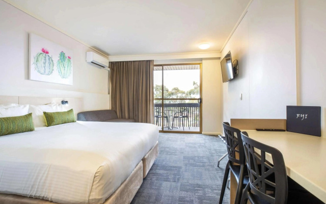 Shoppingtown Hotel