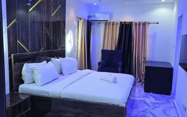 Vinchee Suites
