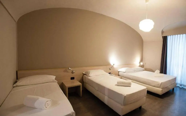 Adalesia Hotel&Coffee