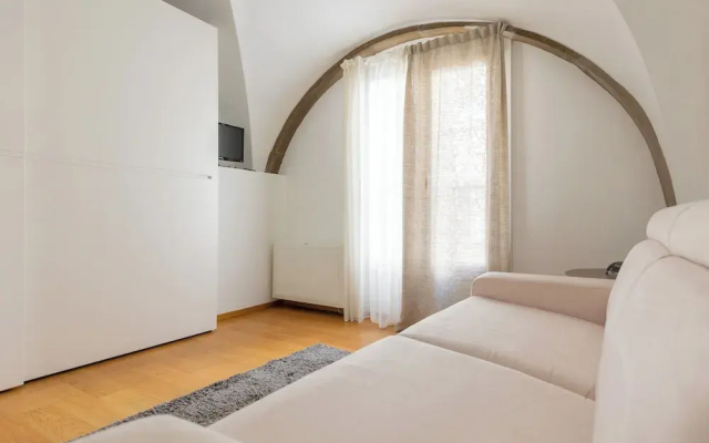 Santo Stefano Elegant Apartment