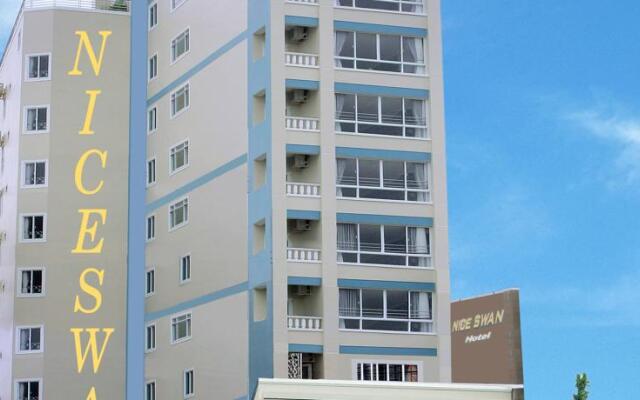 Отель Nice Swan Hotel Вьетнам, Нячанг - 8 отзывов об отеле, цены и фото номеров - забронировать отель Nice Swan Hotel онлайн вид на фасад