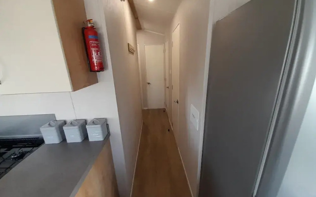 Beautiful 3 Bed Caravan in Walton on the Naze