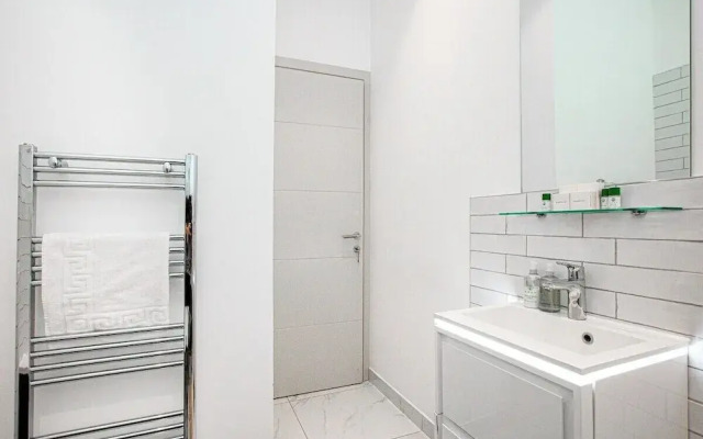 Stylish Harley Street Apartment