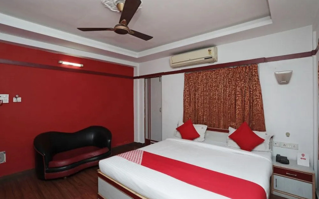 OYO 26143 Hotel Abedin