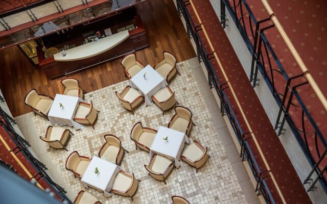 Отель Royal Spa Residence Литва, Гарлиава - отзывы, цены и фото номеров - забронировать отель Royal Spa Residence онлайн вид на фасад