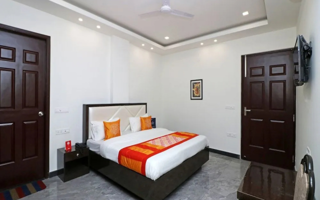 OYO 9977 Jagat Residency
