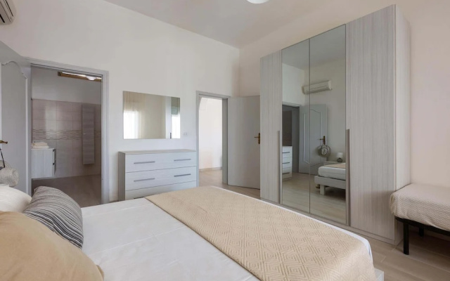 2725 Villa Beatrice by Barbarhouse