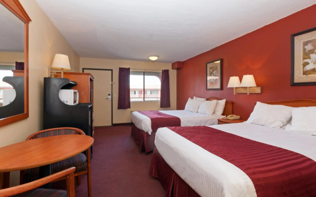 Americas Best Value Inn & Suites Bakersfield Central