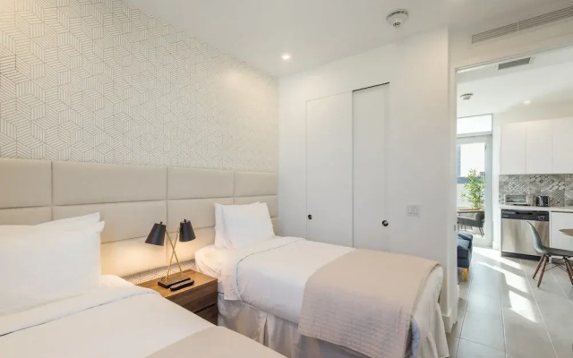 VHC Luxury Apartments 538 Apt #301