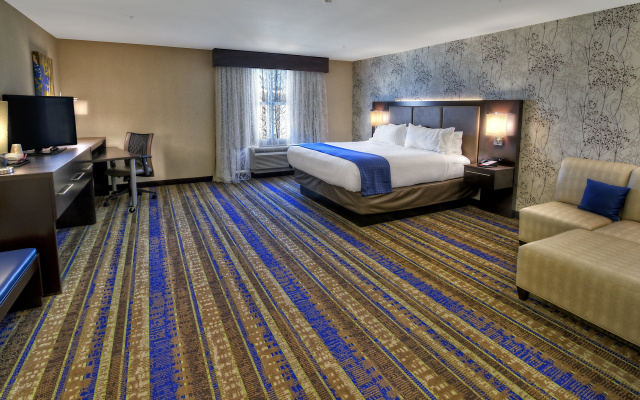 Holiday Inn Hotel & Suites Tupelo North by IHG