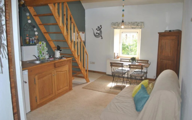 Celinies Guest House