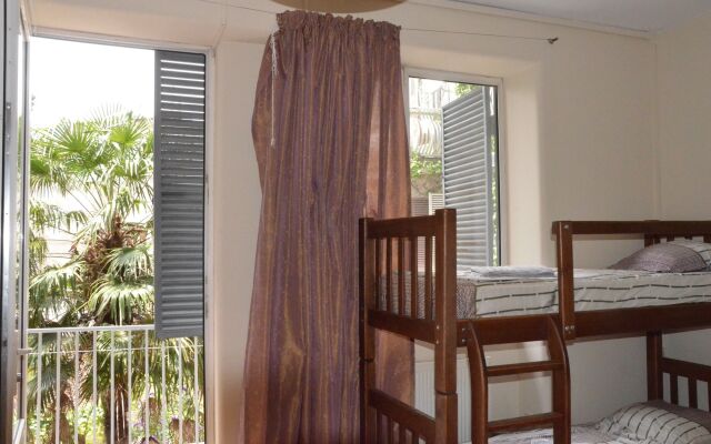 hostel house pluse комната для гостей