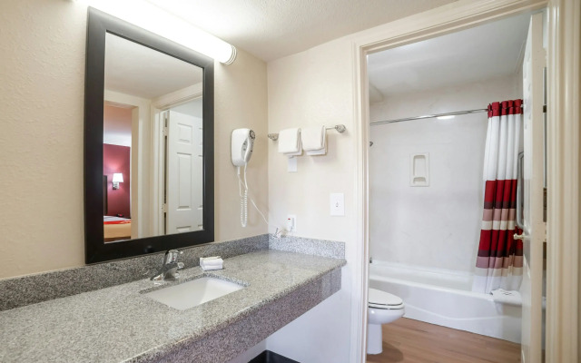 OYO Hotel McAllen Airport South