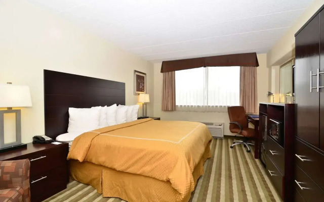 Holiday Inn Express And Suites Washington Dc Noma by IHG