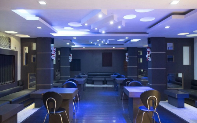 3356 Hotel Green Valley