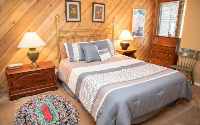 126 Ridgepoint 3 Bedroom Townhouse by RedAwning