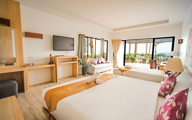 Villa Cha-Cha Krabi Beachfront Resort