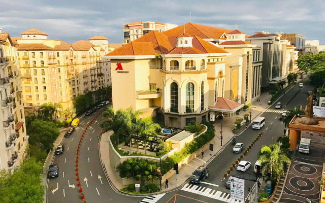 Apartments across NAIA Terminal 3