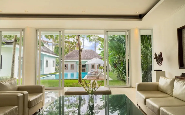 Villa Istana Putih by Maheswara