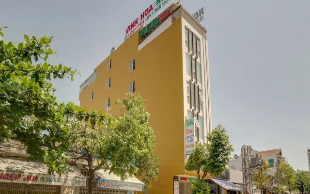 Vinh Hoa Hotel by OYO Rooms