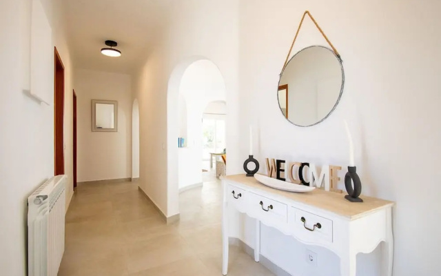 Pomba Beautifully Renovated With Heated Pool