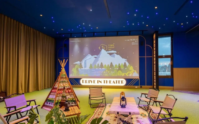 Roaders Plus Hotel Theme