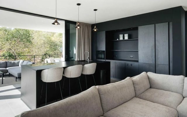 Villa Solara Cove Modern Design Luxury Nature
