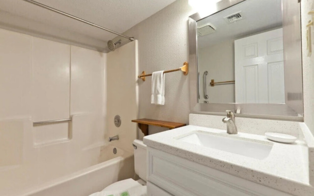 Gulfview II Condominium 311