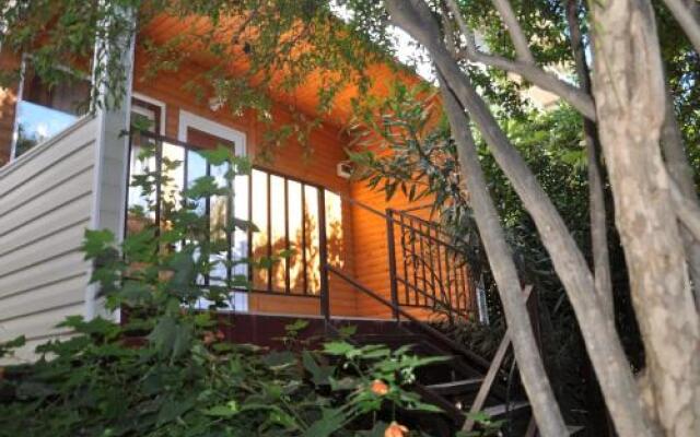 Гостиница Azanta Guest House вид на фасад