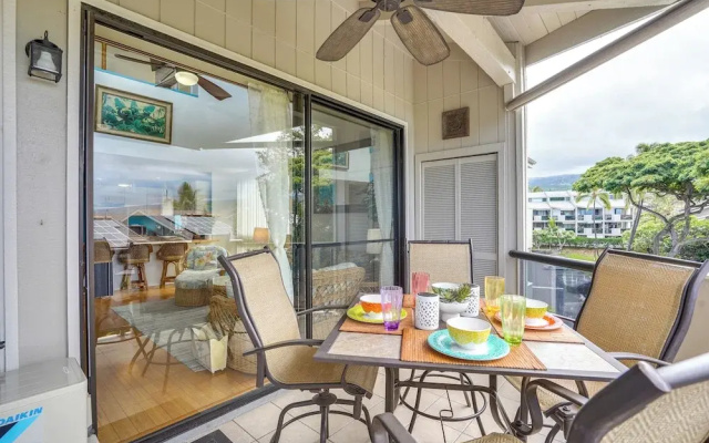Downtown Kailua-kona Condo w/ Pool & Views