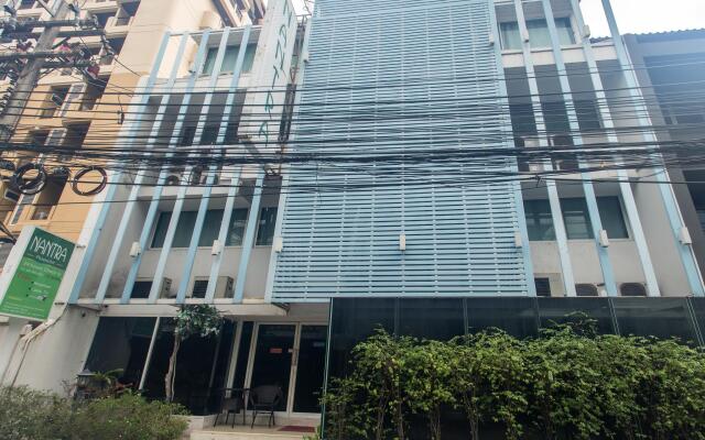 Отель Nantra Ploenchit Бангкок вид на фасад