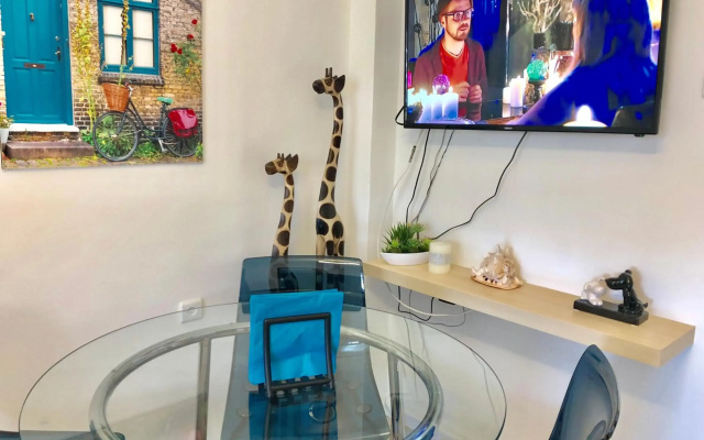 2 Bedrooms Apartment " Marcheliz " in Bat-yam