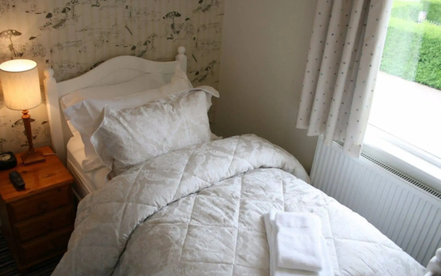Overcliff Lodge