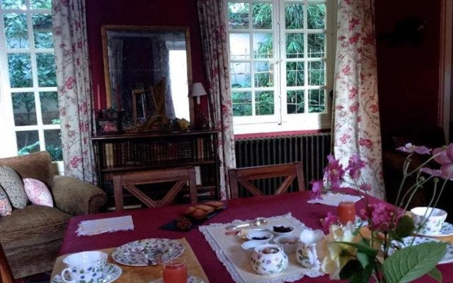 Villa de la Pièce dEau des Suisses - Bed and Breakfast