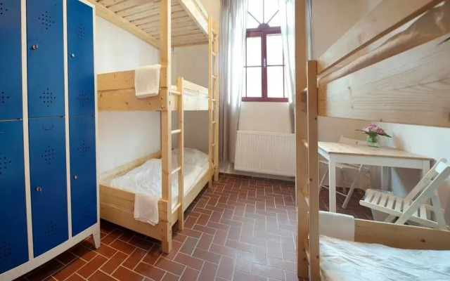 Subraum Hostel