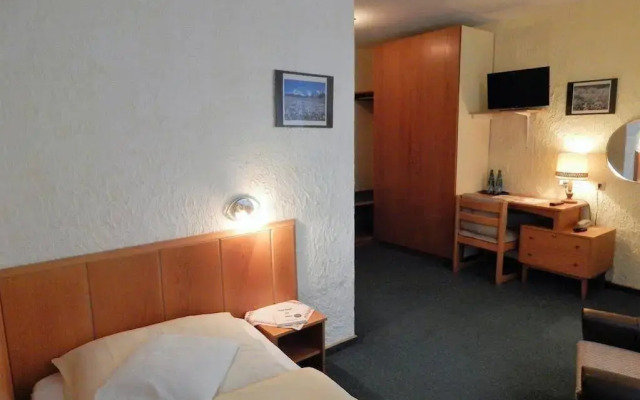 Land Gut Hotel Zum Alten Forsthaus