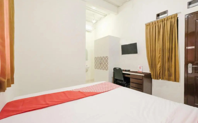 Super OYO Collection O 2383 Andongkoe 64 Salatiga