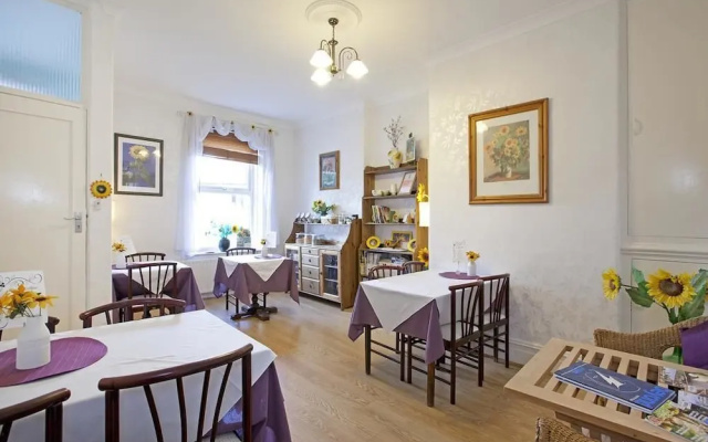 Tivoli Place Guesthouse
