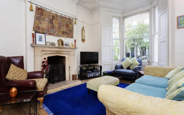 Veeve - Homely Highbury