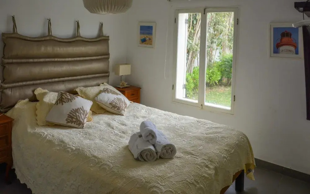 w Modern 5BR With Private Pool in Paracas