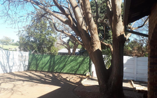 8 Soenie Avenue Self Catering