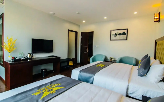 Top One Halong Hotel