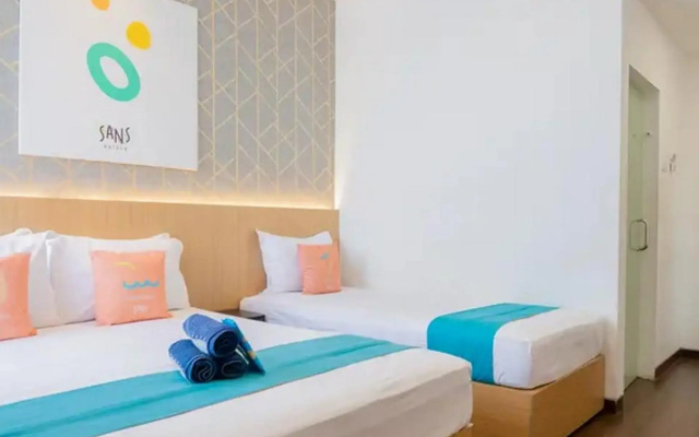 Sans Hotel Box Mansion Surabaya