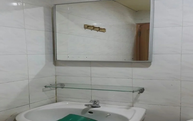 OYO 89557 Welcome Inn