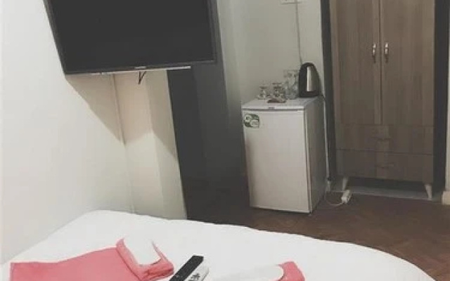 Blue Home Suit Hotel